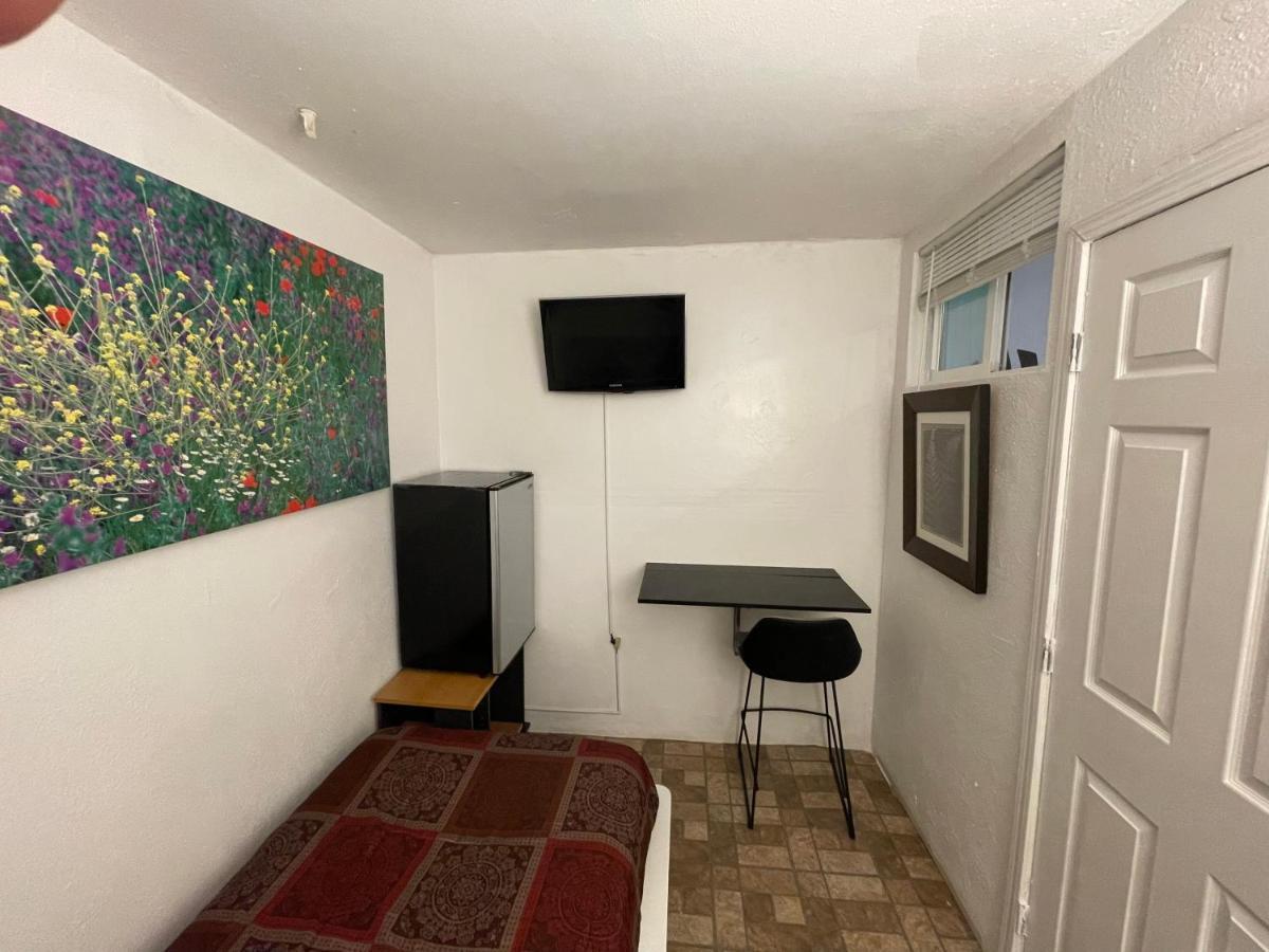 The Yellow Penthouse Llc Las Vegas Extérieur photo