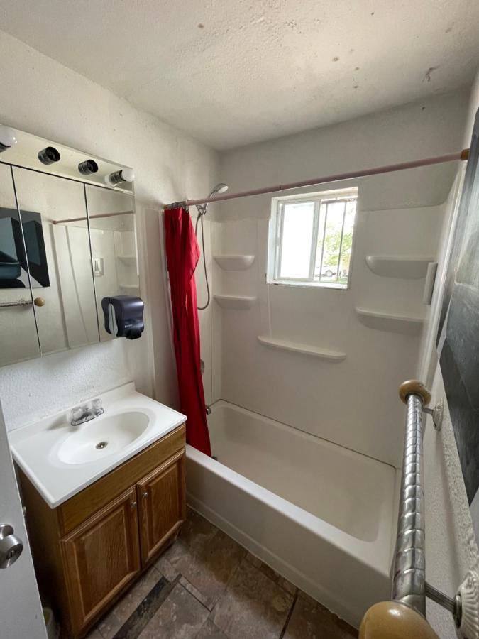 The Yellow Penthouse Llc Las Vegas Extérieur photo