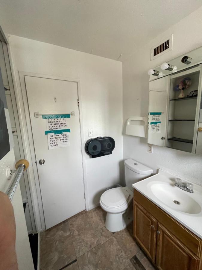 The Yellow Penthouse Llc Las Vegas Extérieur photo